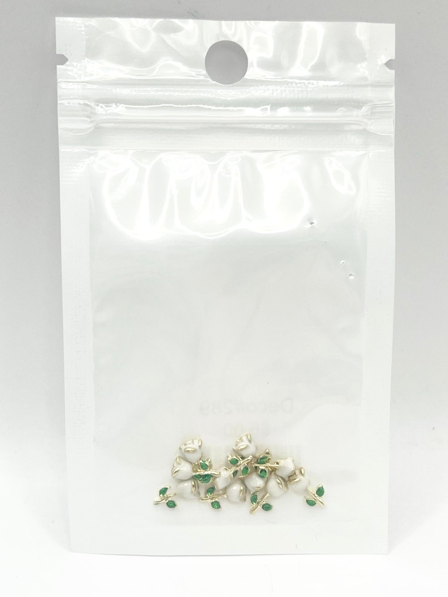 Queen - Nail Charms 10pc - #289 Gold White Roses