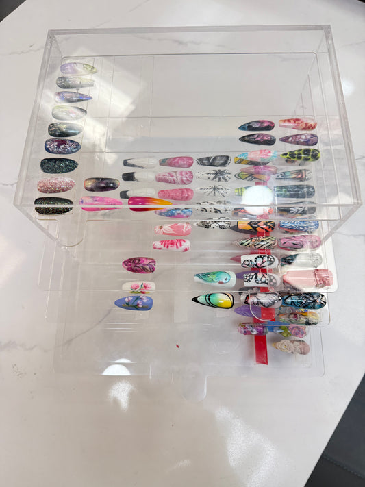 Fierce Beauty - Nail Art Display (5 Divider)