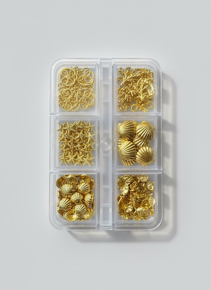 Queen - Rhinestone Gold Sea Shells