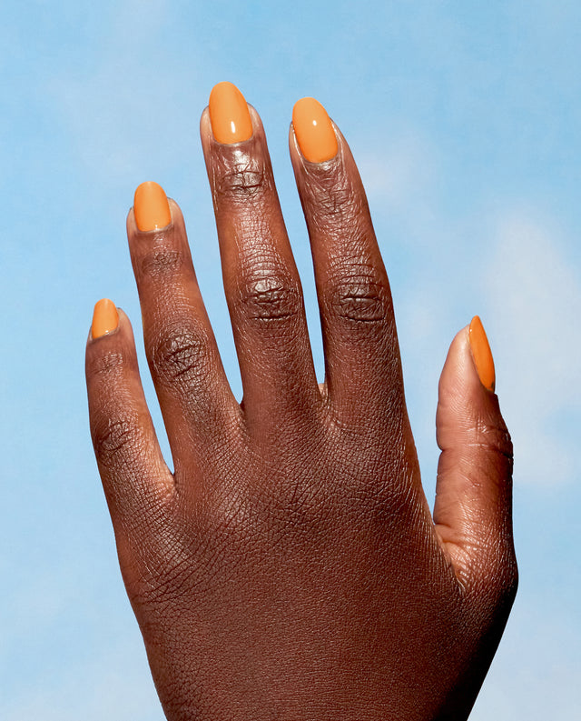 OPI Nature Strong - NAT034 Bee The Change (Polish)