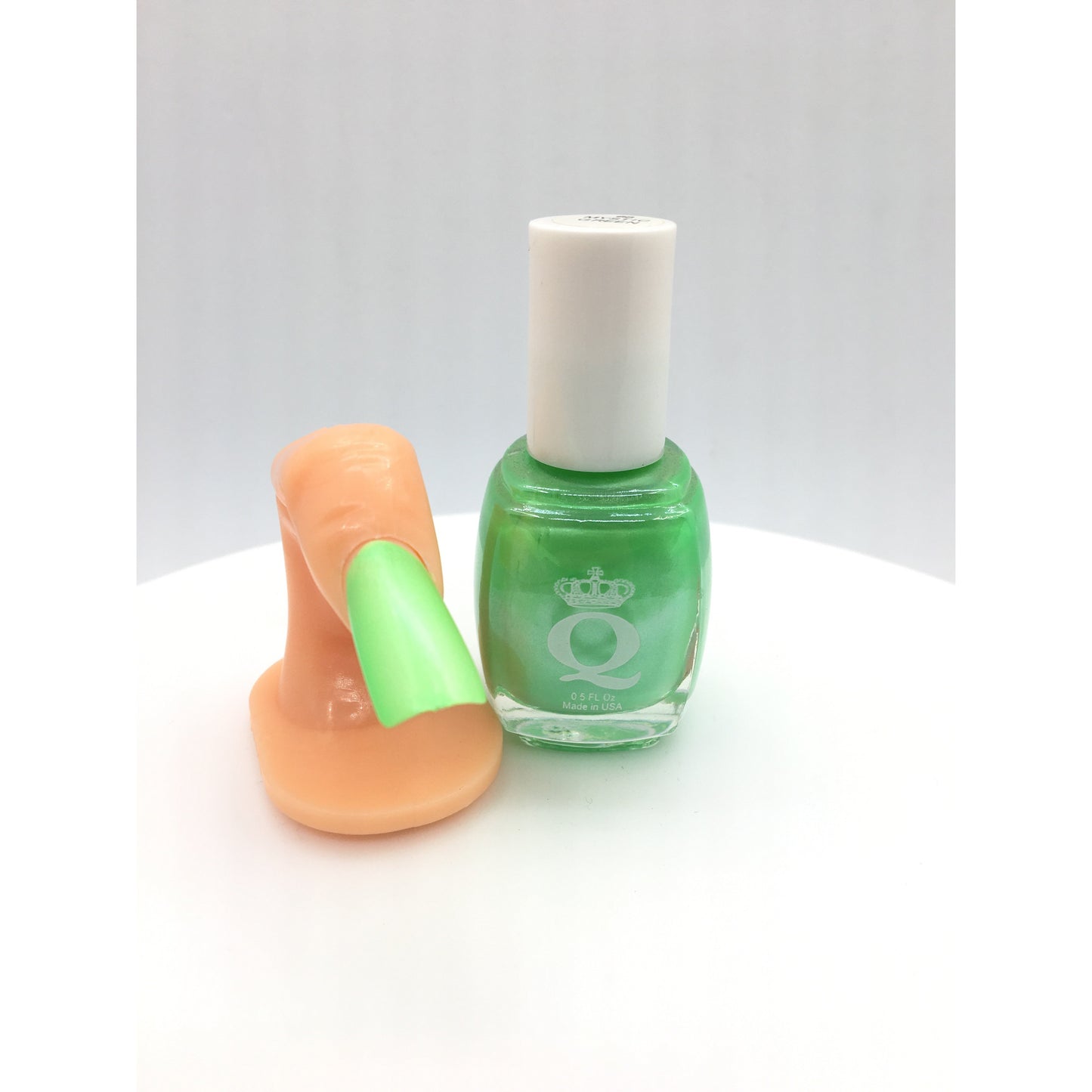 QUEEN POLISH - 066 MYSTIC GREEN