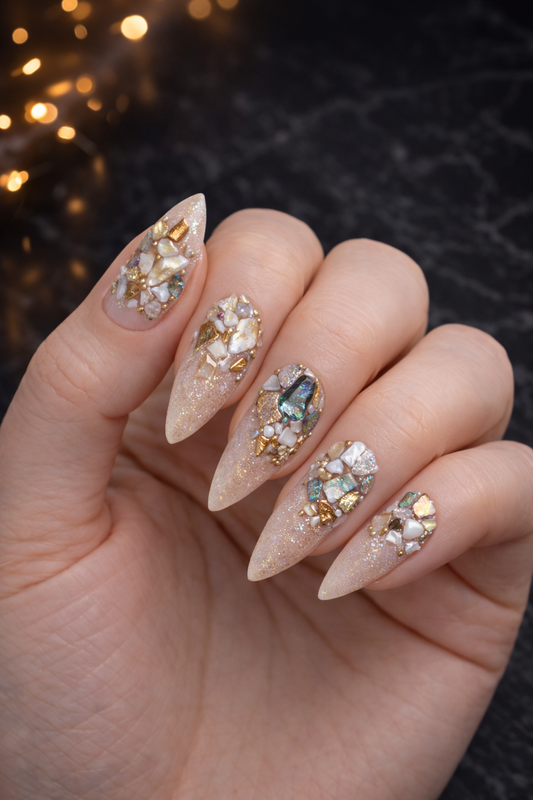 Queen - Sea shells - Crush Stones- #65