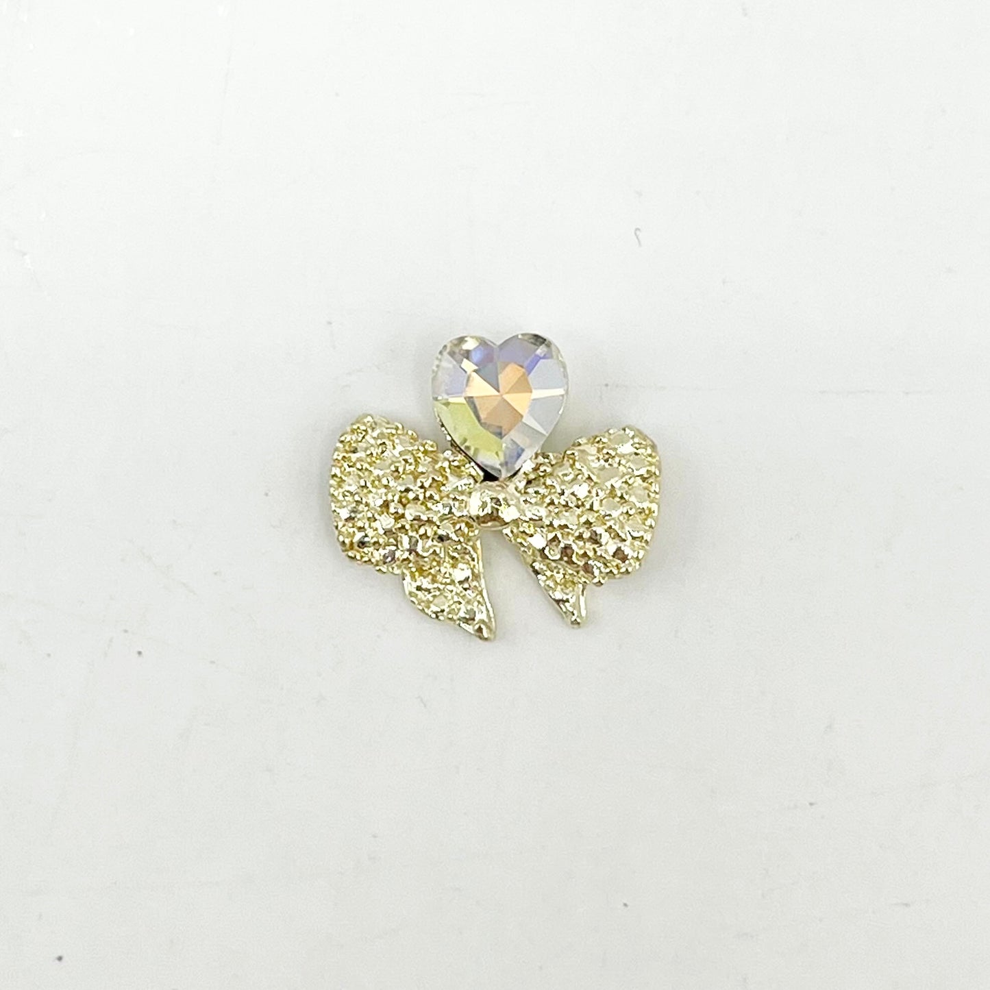 Queen - Nail Charms 10pc - #166 Gold Bows with Iridescent Heart Gem