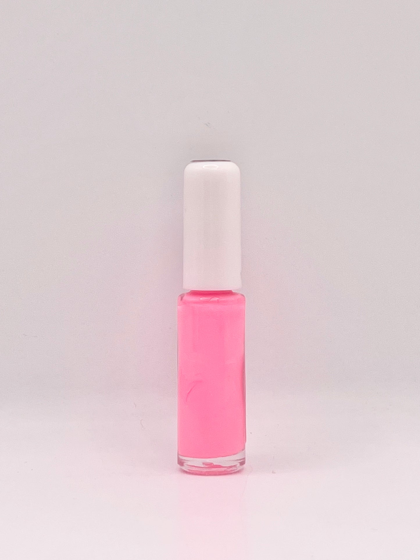 Queen Nail Art - 102 Bay Freeze