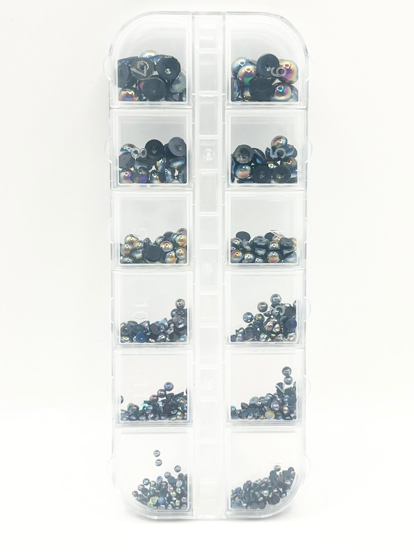 Queen - Black Fluorescent Pearls - #05