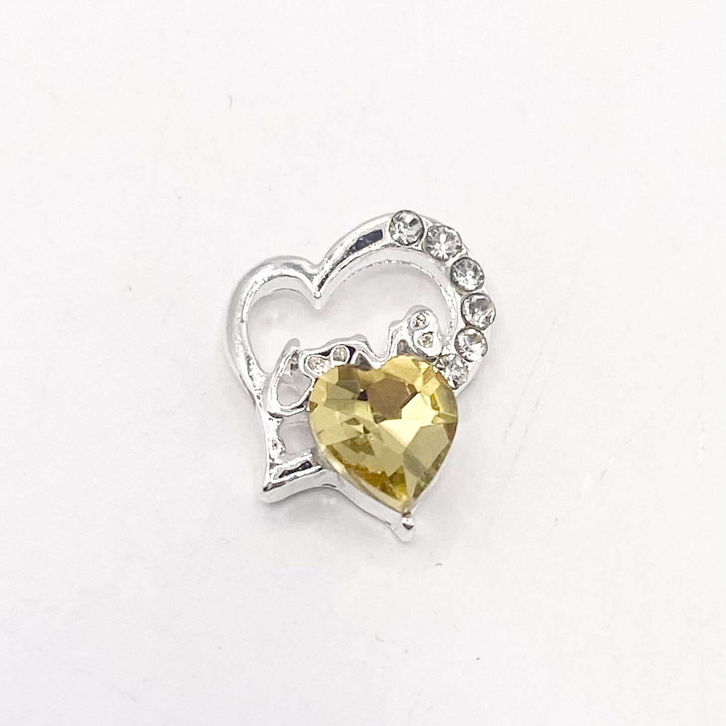 Queen - Nail Charms 10pc - #095 "Love" Yellow Hearts