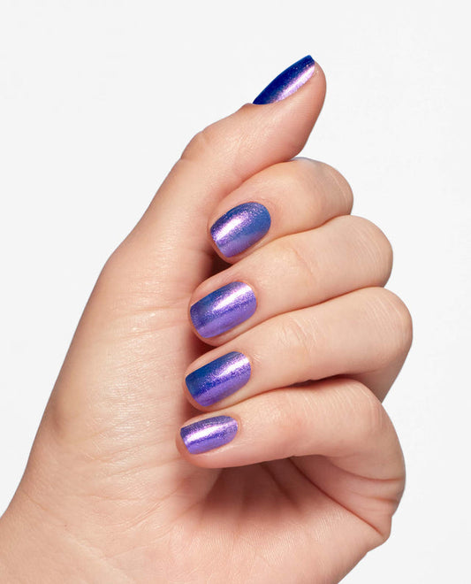 OPI - Q11 Shaking My Sugarplums (Polish)