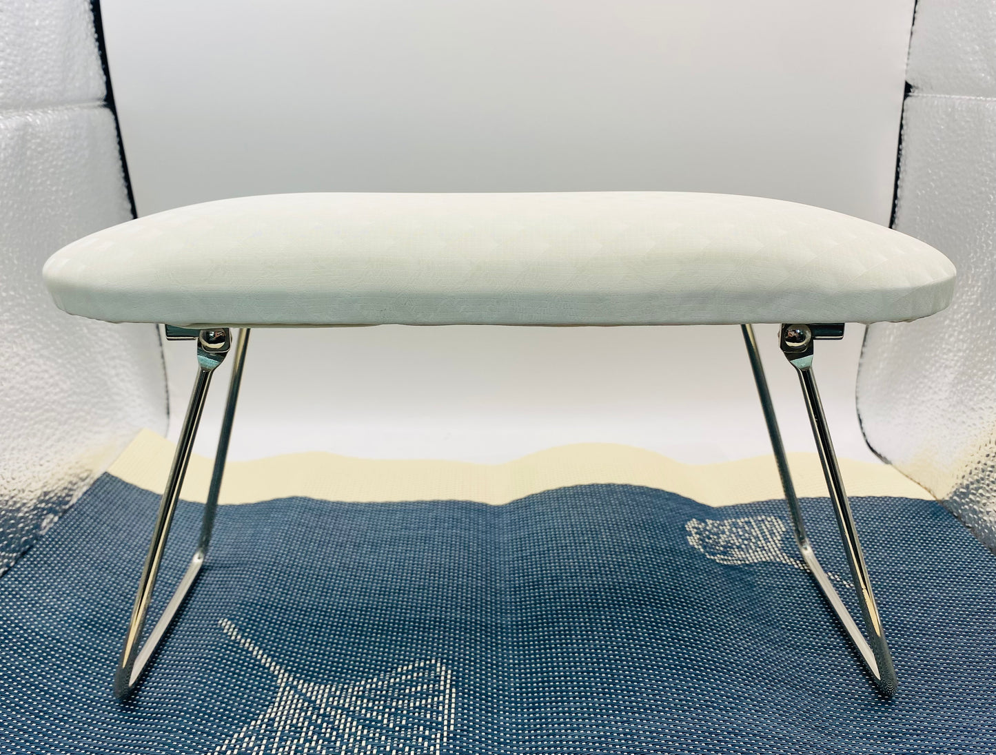 Arm Rests w/ Stand (White)