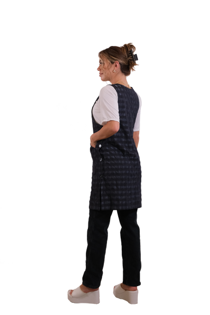 Therapispa - Apron Round Neck W/Button - Checker