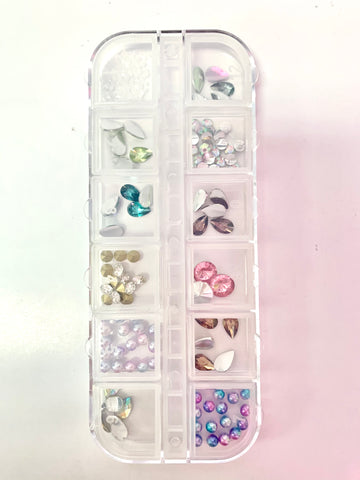 Queen - Assorted Rhinestones - Stones58