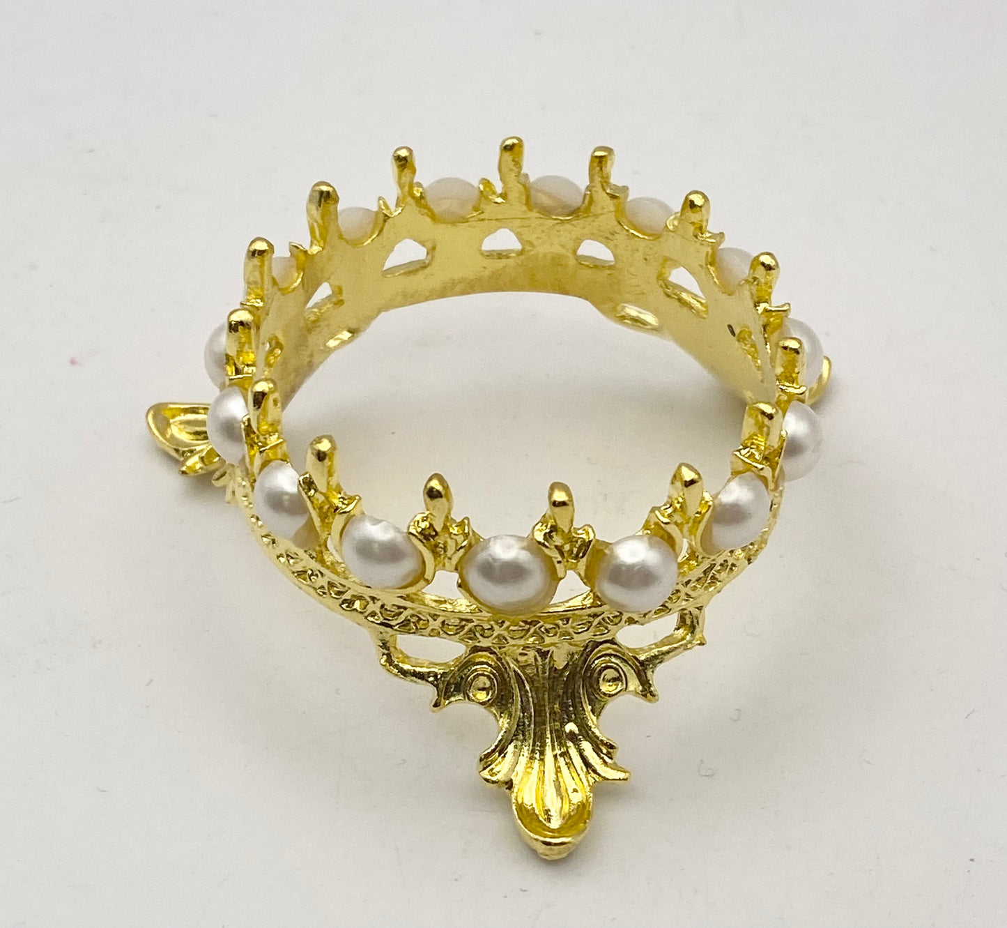 Fierce Beauty - Crown Brush Stand